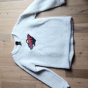 NWOTS Girls MN Wild Sherpa sweatshirt